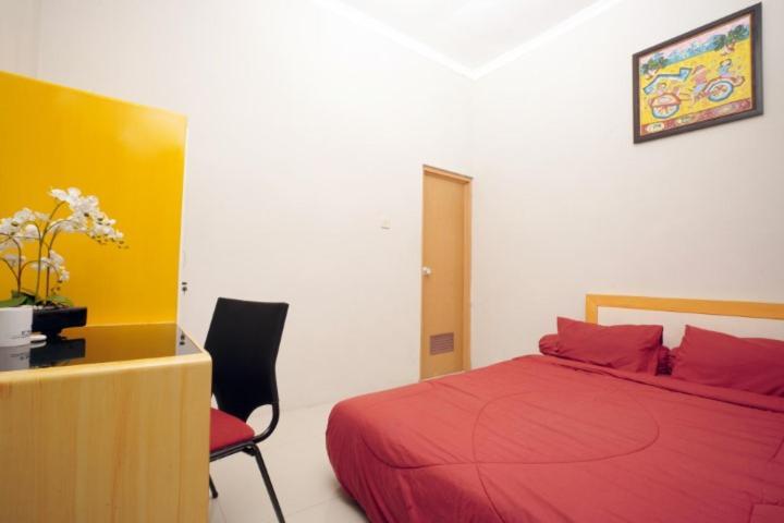 Hostel Dparagon Pamela 3 Yogyakarta Exterior foto